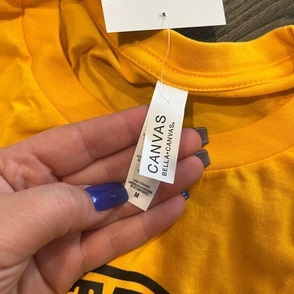 NWT Yellowstone Dutton Ranch Graphic T-Shirt Paramount TV - Size M - Picture 5 of 5